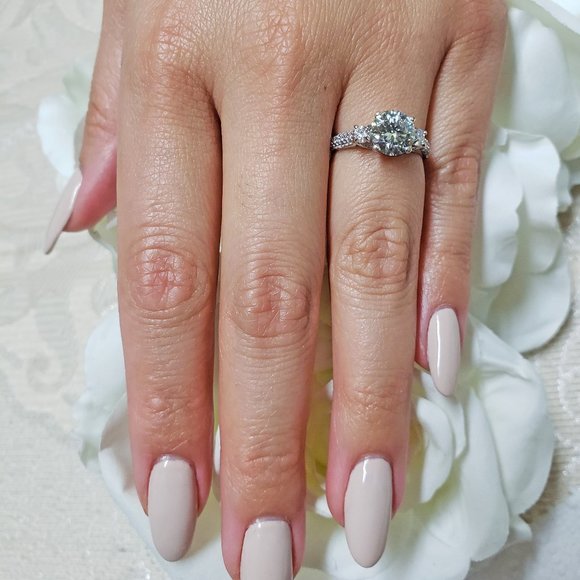 2 Carats Moissanite Engagement Ring with 925 Sterling Silver Band - Picture 3 of 10